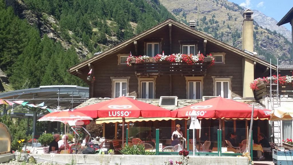 Alpine Budget Rooms By Taescherhof Zermatt Exterior photo