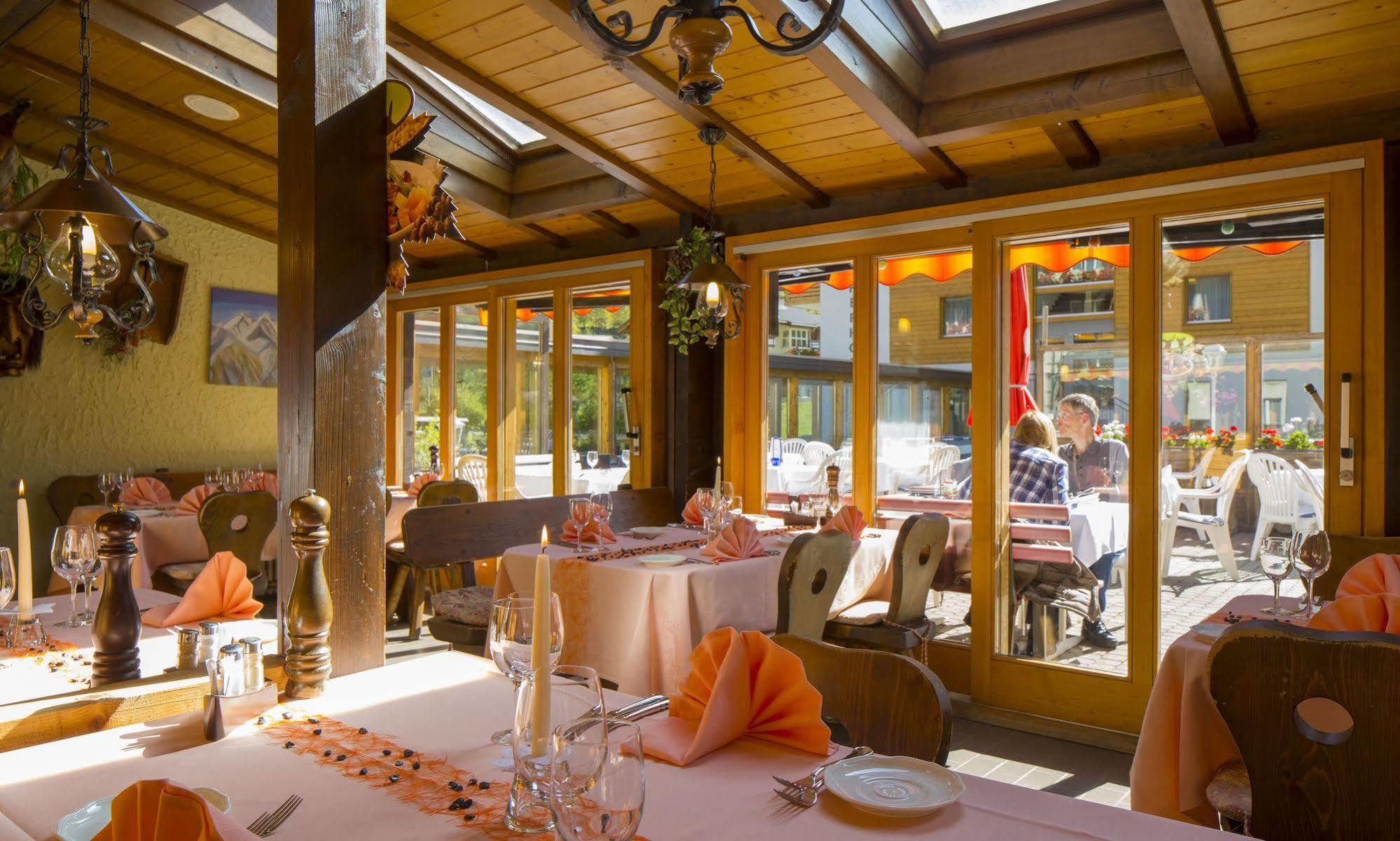 Alpine Budget Rooms By Taescherhof Zermatt Exterior photo