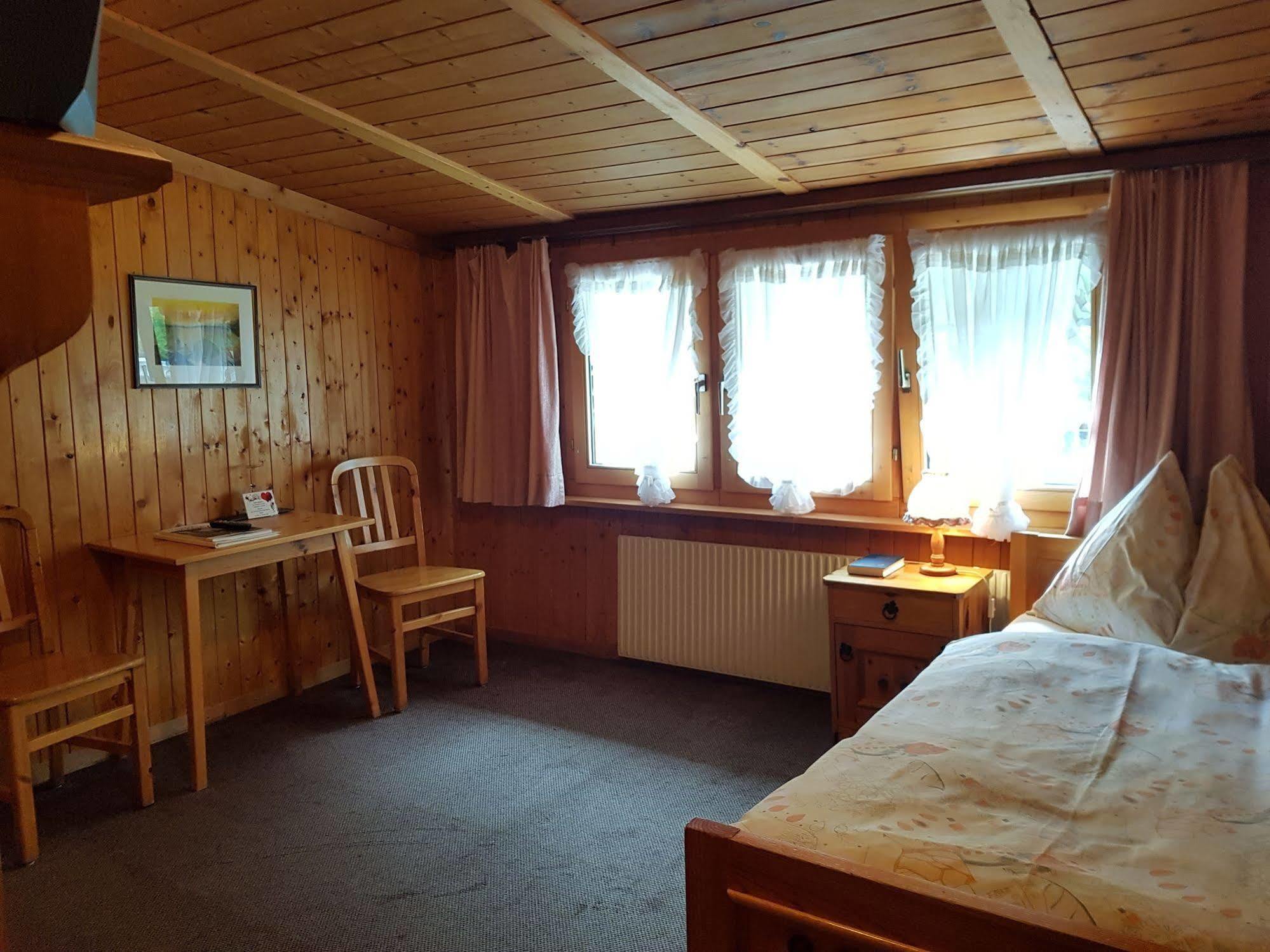 Alpine Budget Rooms By Taescherhof Zermatt Exterior photo